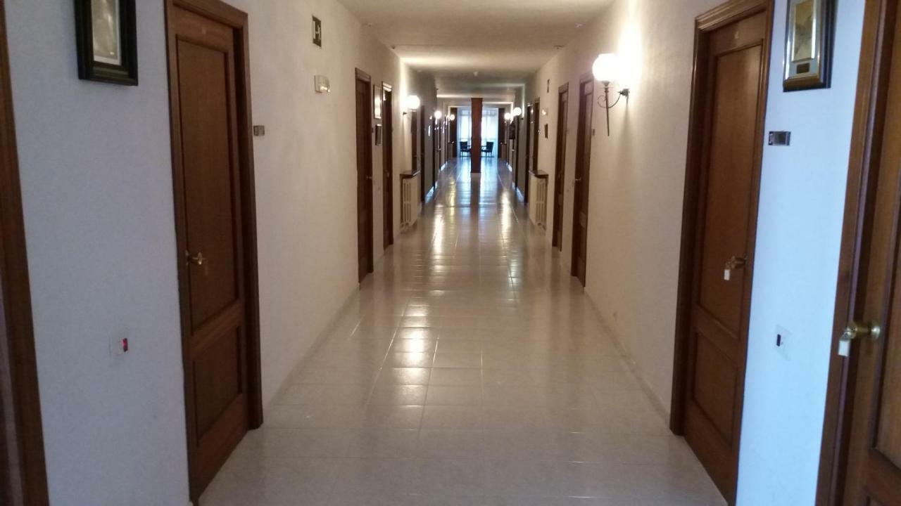 بيت شباب Centro San Viator باياذوليد المظهر الخارجي الصورة