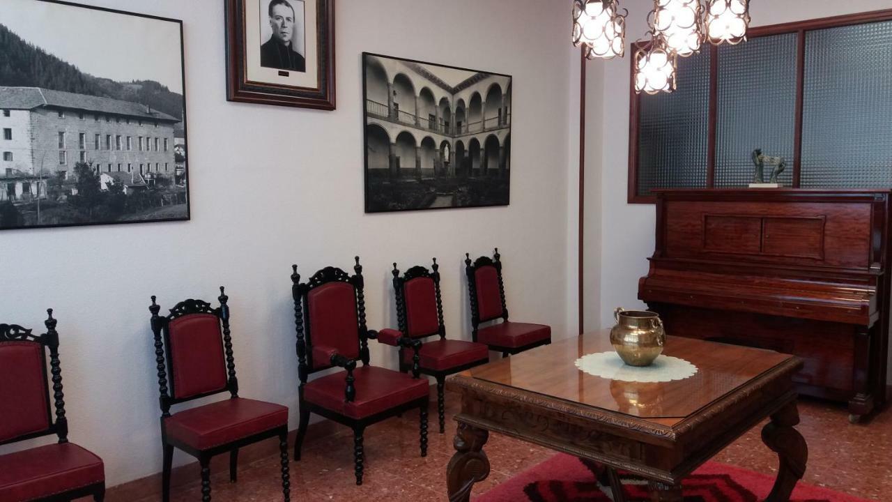بيت شباب Centro San Viator باياذوليد المظهر الخارجي الصورة